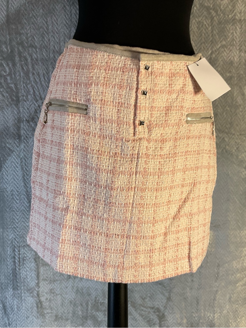 Esley Pink Tweed Mini Skirt with Zip Pocket Accents Med